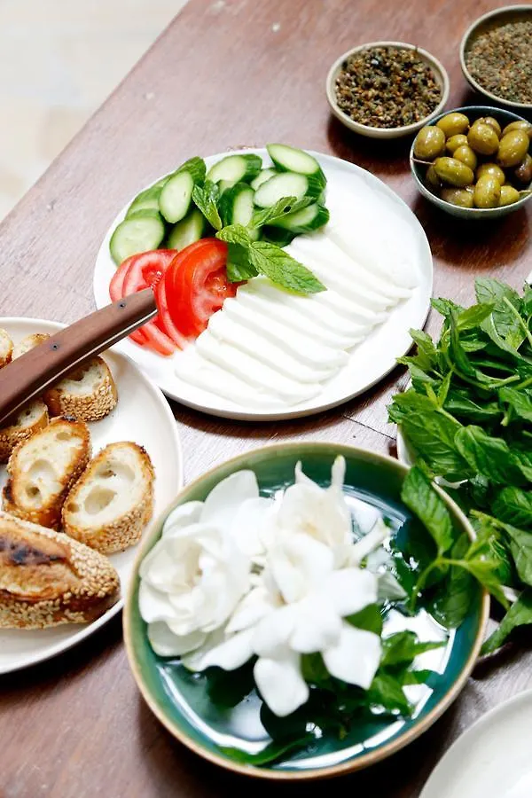Beyt Mar Mikhael Guest House Beirut 0*,  Lebanon